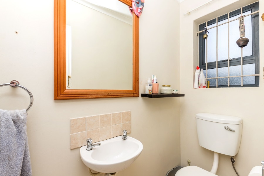 2 Bedroom Property for Sale in Plumstead Western Cape